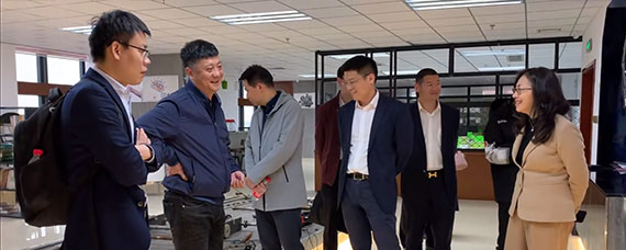 The academician of Chinese Academy of Science visit our company