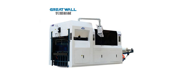 Roll die cutting machine